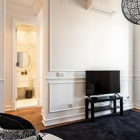 Apartment Akicity Campolide Selected
